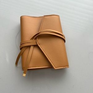 Brand New Glass Ladder & Co leather tech travel wrap